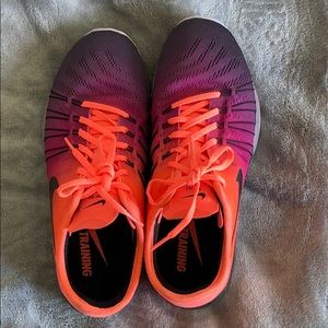 Nike Free Run TR 6 Multicolor Size (7.5)